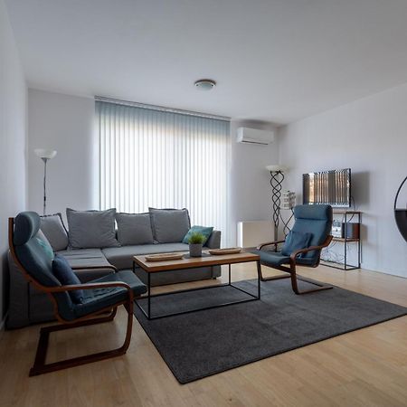 Praha 2 Apartment ภายนอก รูปภาพ