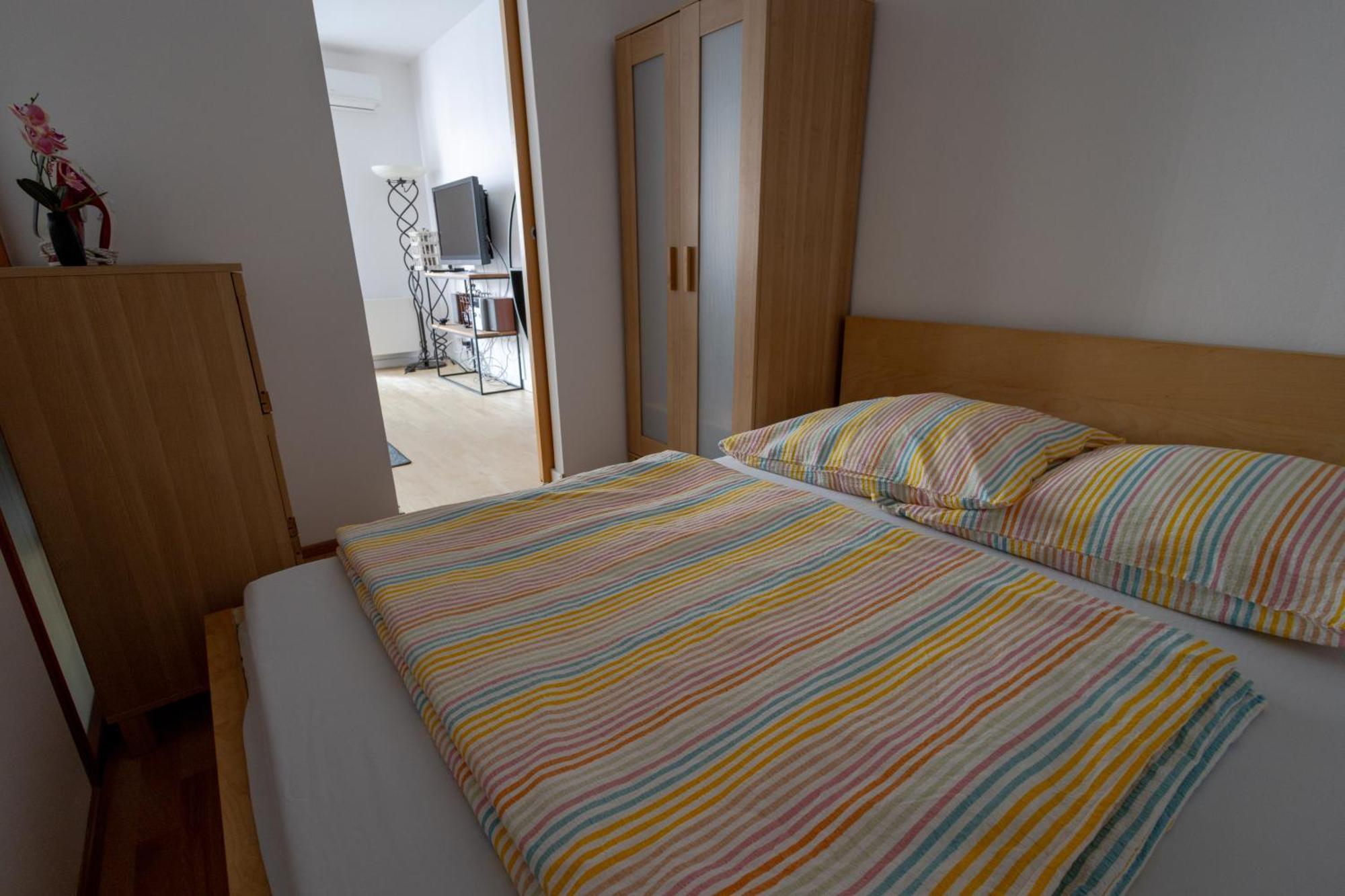 Praha 2 Apartment ภายนอก รูปภาพ
